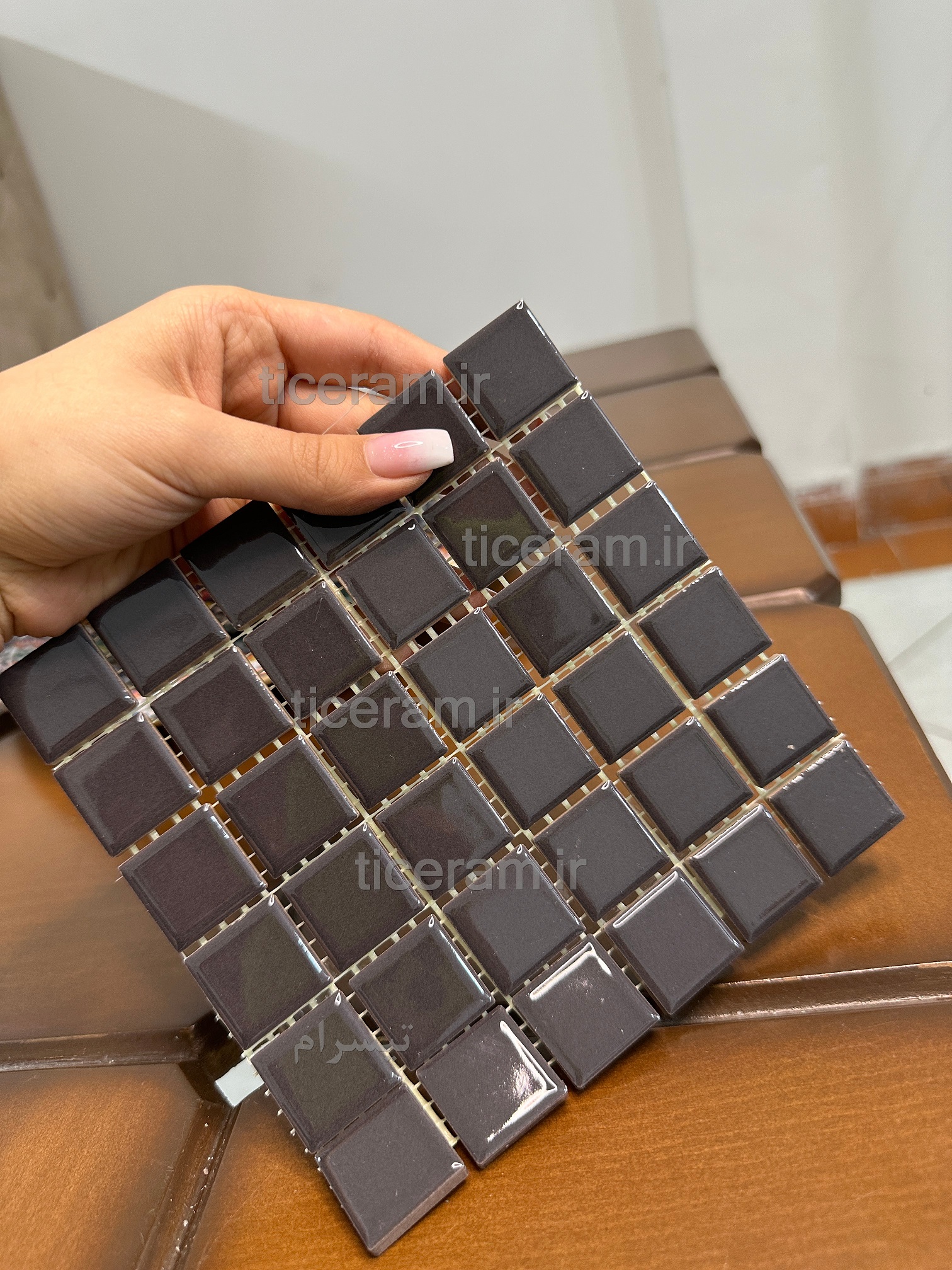 کاشی خاکستری استخری البرز