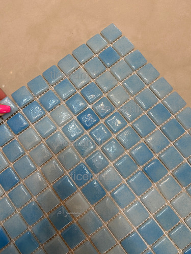 کاشی استخری شیشه ای آبی پارلاک