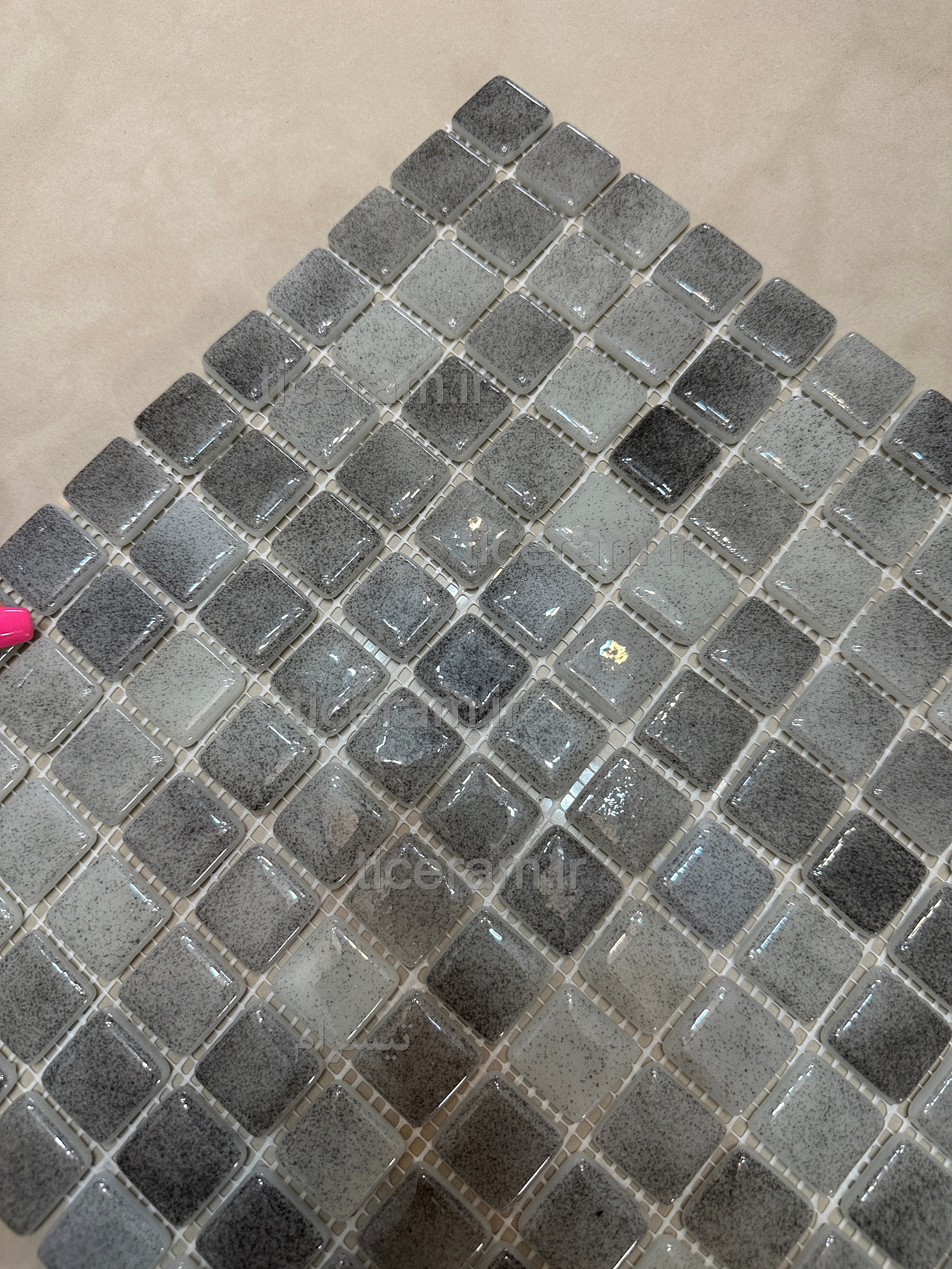 تایل شیشه ای جکوزی و استخر طوسی  پارلاک