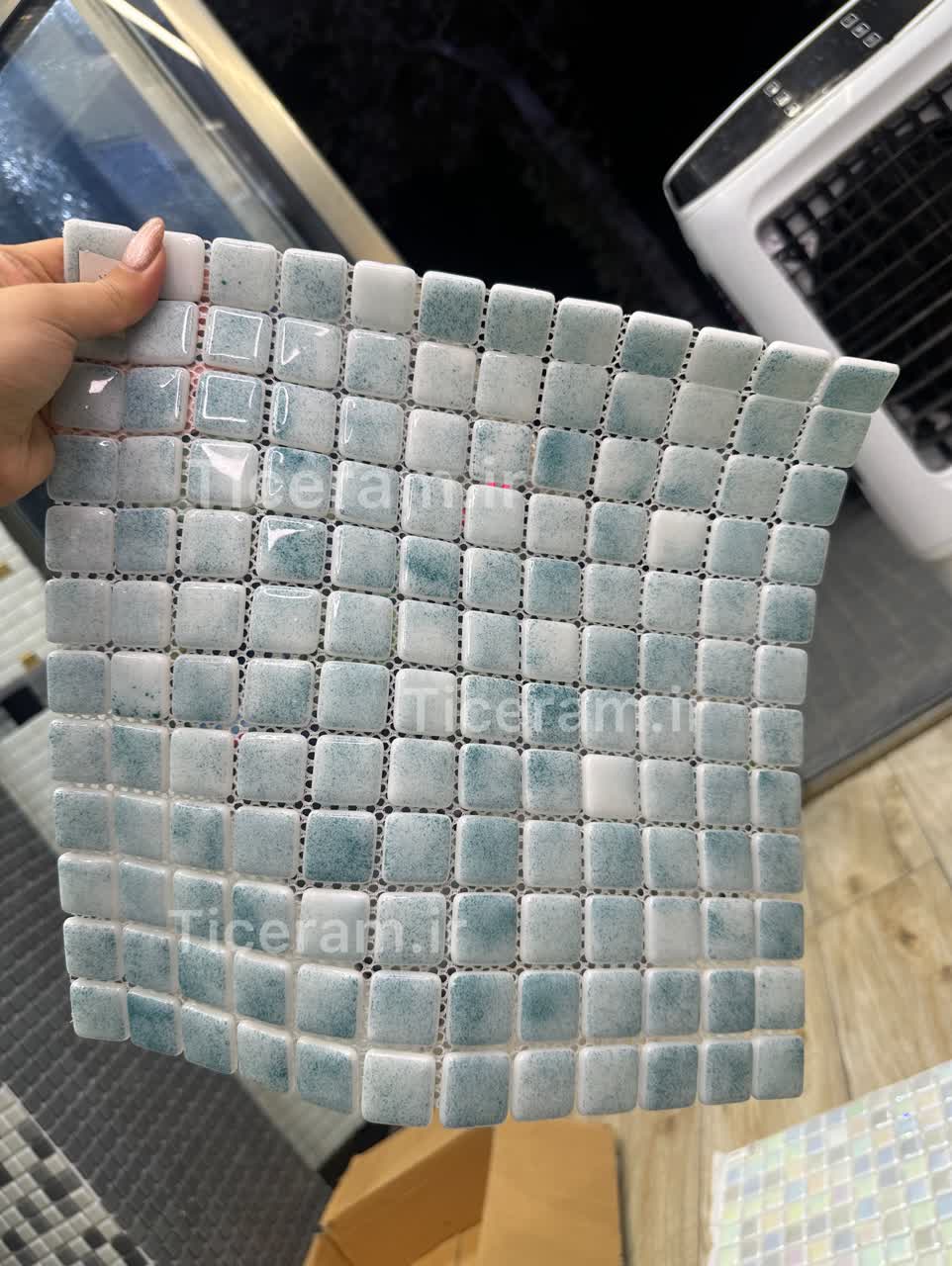 سرامیک سبز شیشه ای استخری