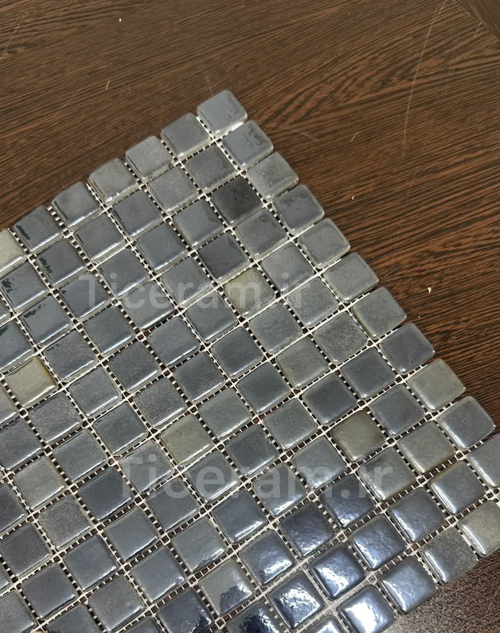 سرامیک پشت توری طوسی تیره