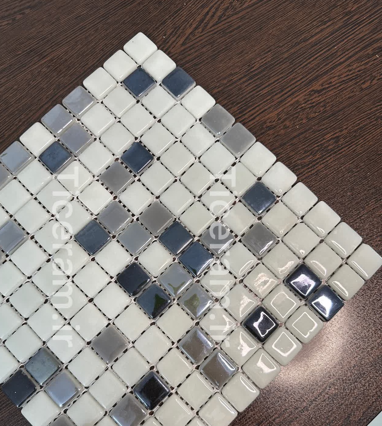 سرامکیک مر قهوه ای استخری