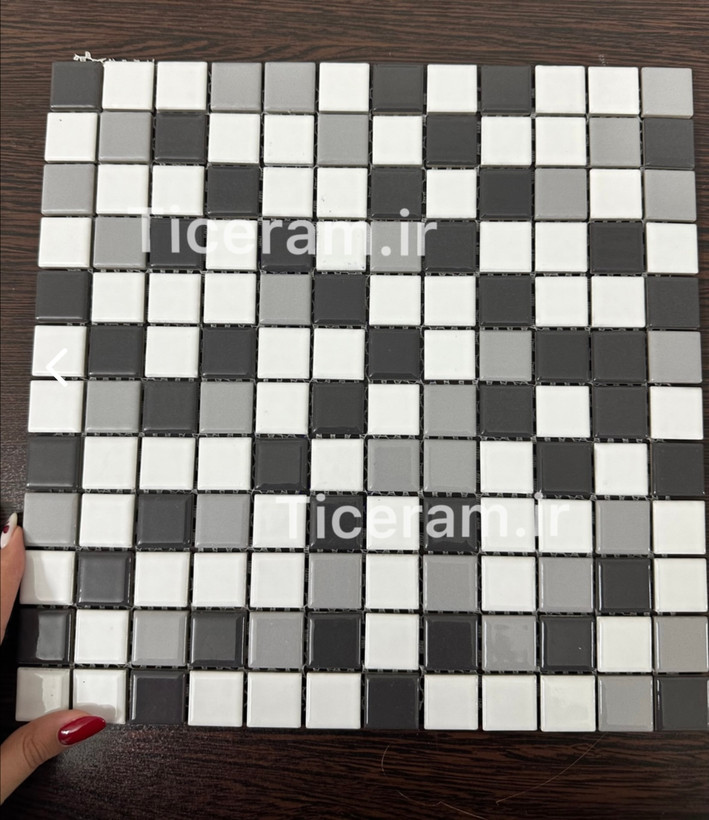 سرامیک طوسی پشت توری استخر سرام آرا