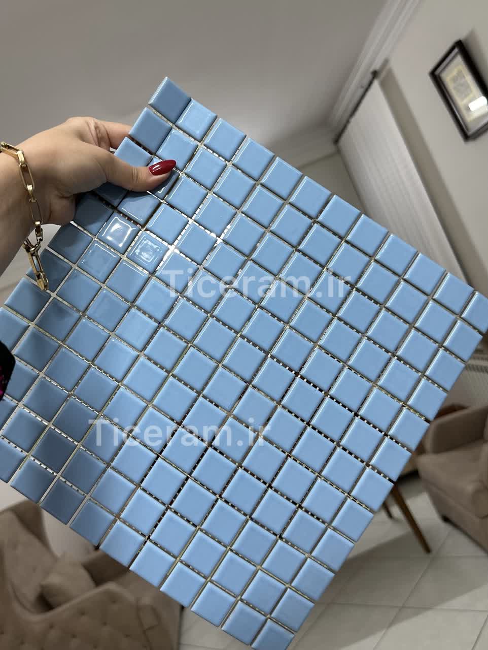 کاشی پشت توری آبی استخری سرام آرا