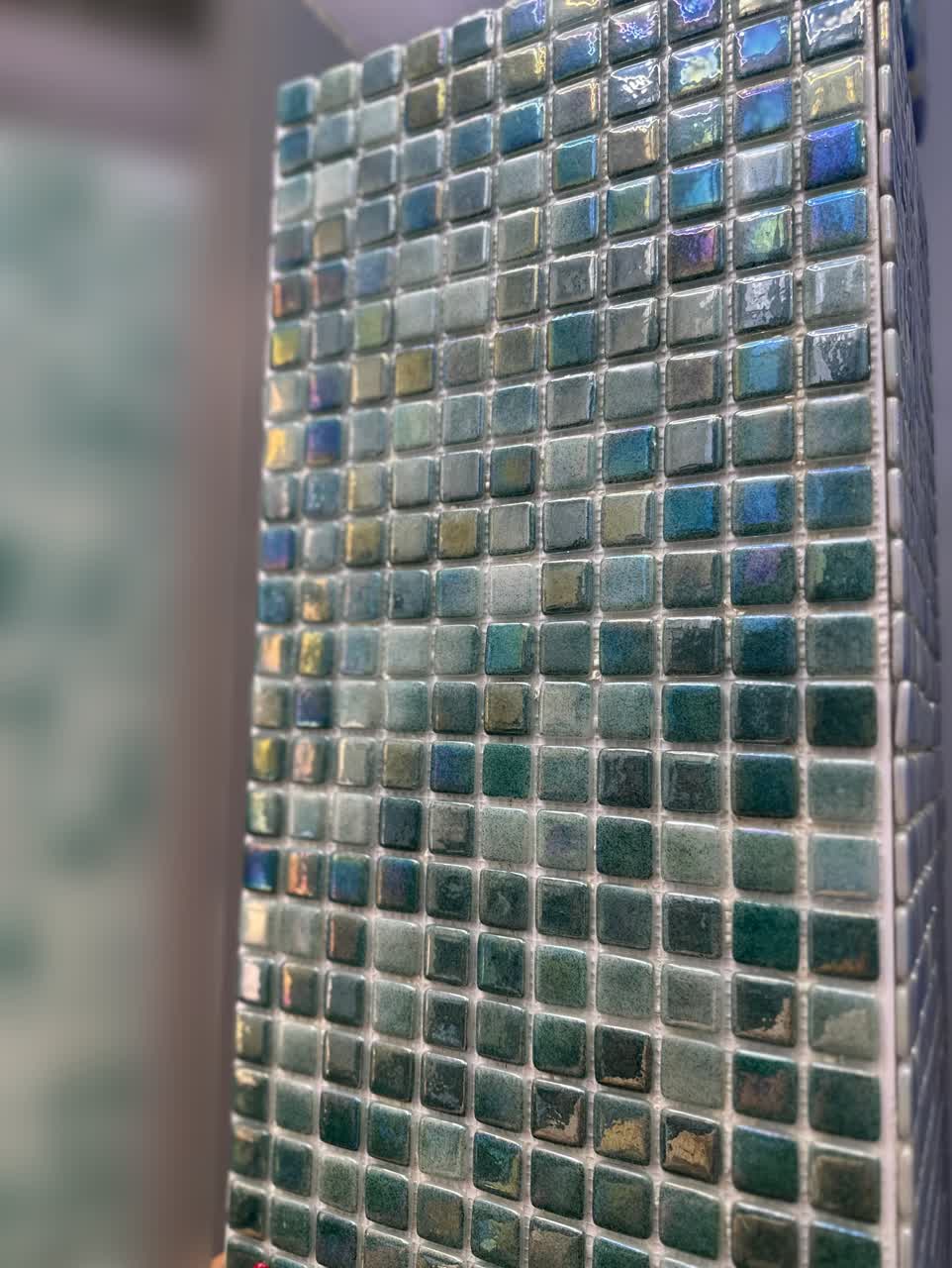 سرامیک سبز رنگین کمانی استخر ترک