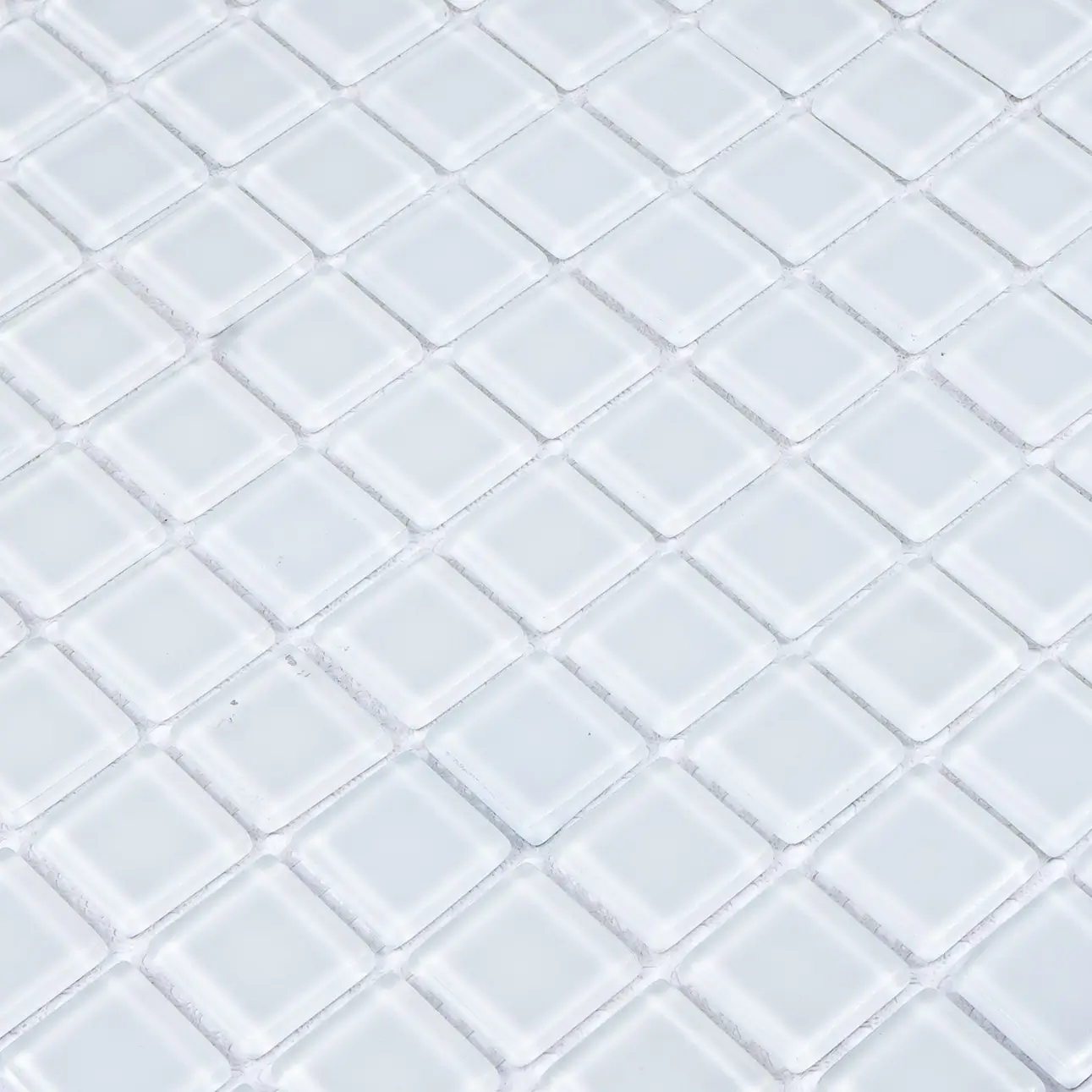 کاشی سفید شیشه ای استخری